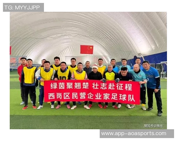 北京人和迎战大连一方争夺胜利双方球员全力以赴展现精彩对决